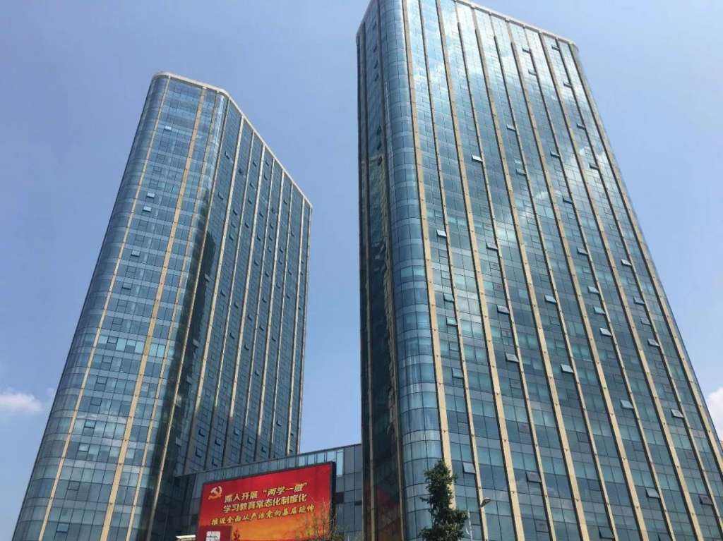 Tianjin Jiexin Building 65 floors with flexible glass movable partition